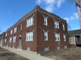 843 E 114th St, Whiting, IN 46394