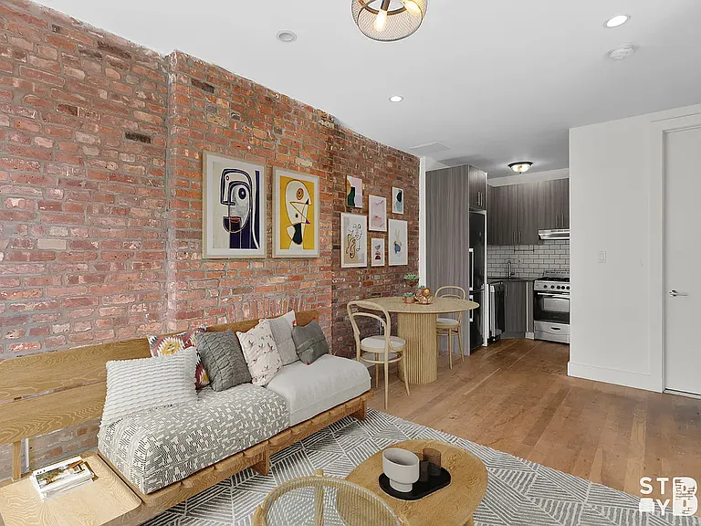 806 Dean St #2R — Photo 2