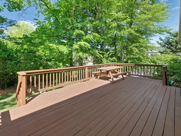 101 Pershing Rd — Photo 27
