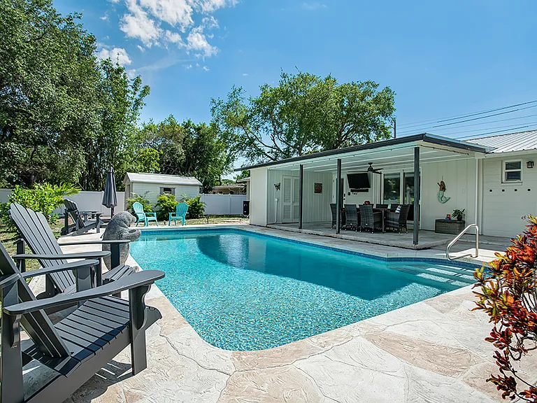 6007 Beneva Rd — Photo 3