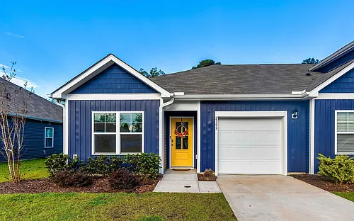 2153 Southern Bayberry Ln NE Photo 1