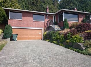 3302 56th Ave SW, Seattle, WA 98116