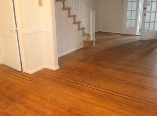 326 Darby Ter, Darby, PA 19023