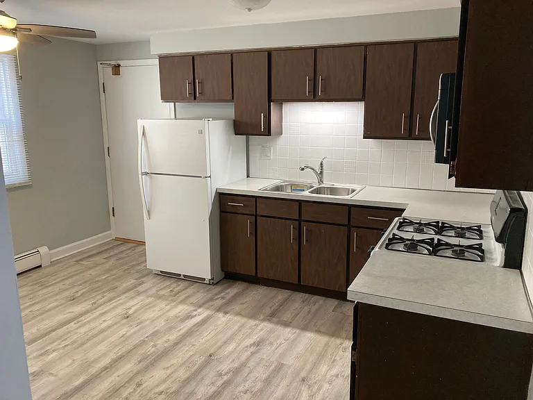 1479 Ashland Ave #2 — Photo 3