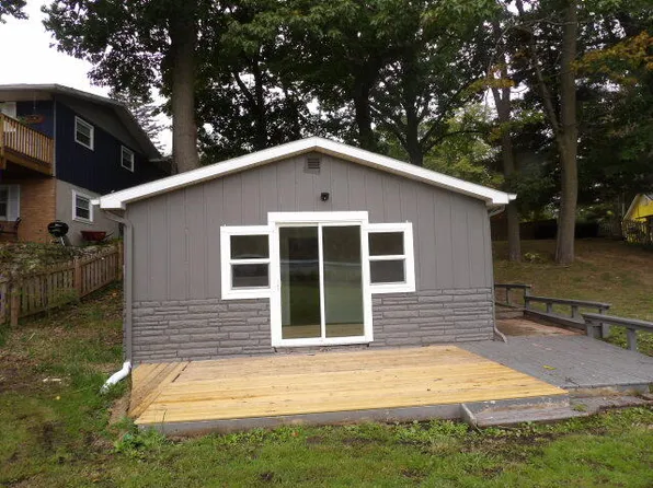12125 Winans Rd, Dowling, MI 49050