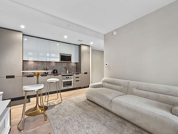 3rd image of 114 Mulberry St #504