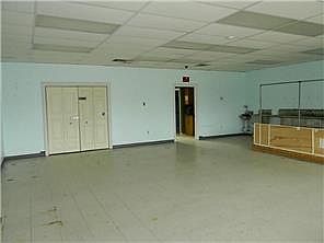 2nd image of 101 Saint Rose Ave