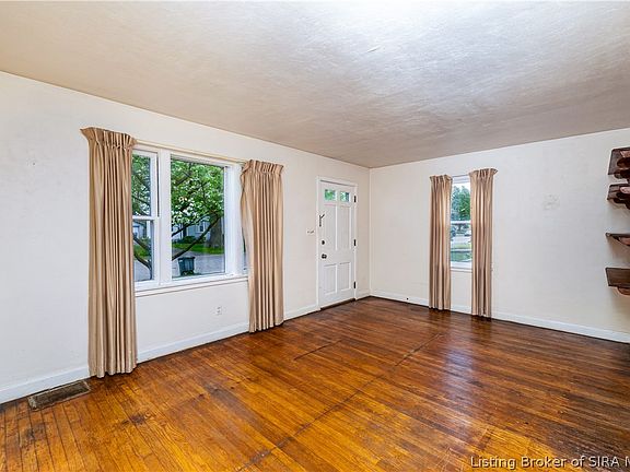 5th image of 39 Louise Street