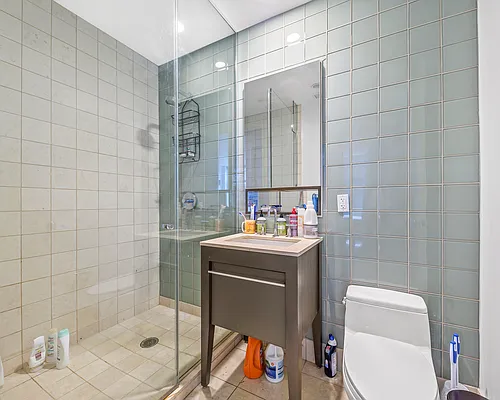 Rented by Douglas Elliman | media 4