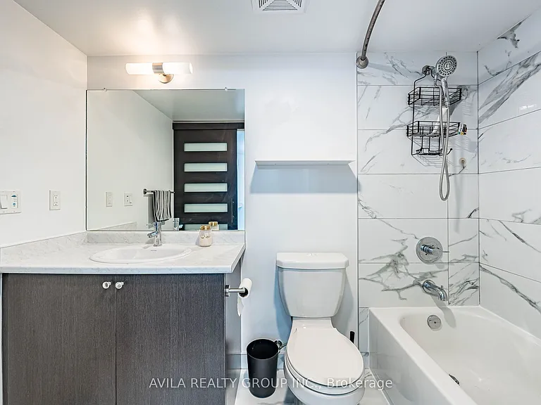 8 Trent Ave #704 — Photo 26