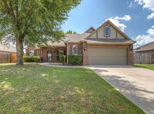 1310 E 133rd Pl, Glenpool, OK 74033