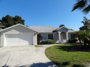 32 Bunker Pl, Rotonda West, FL 33947