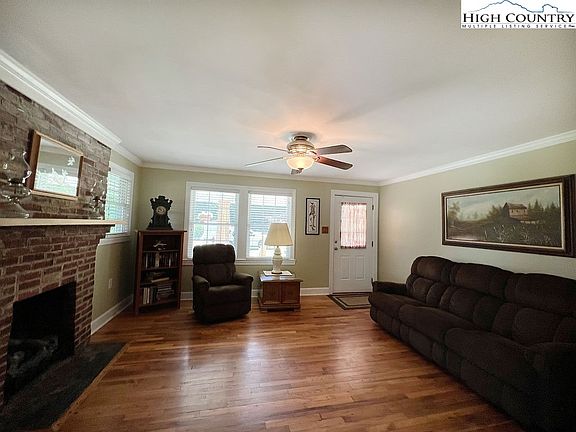 3rd image of 4650 Victor Roberts Lane