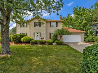 16994 Antler Ln, Strongsville, OH 44136