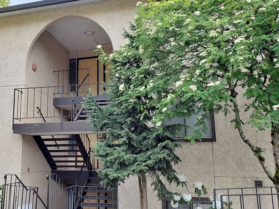 1st image of 10021 SE 235th Pl #302B