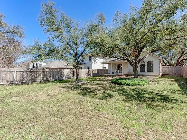 14428 Lilley Brook Cv — Photo 33