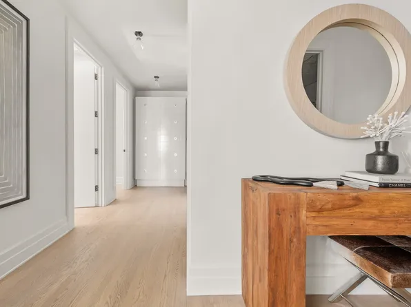 30 Main Street image 18 of 22