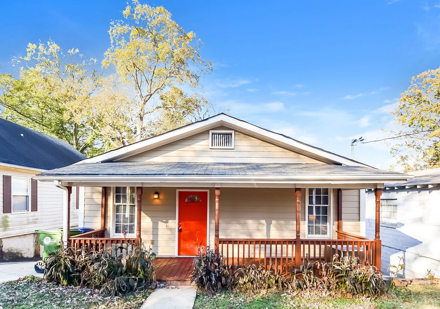 Luxury Furnished Corporate Rental 3BR/2BA Prime Atlanta Location — Photo 1