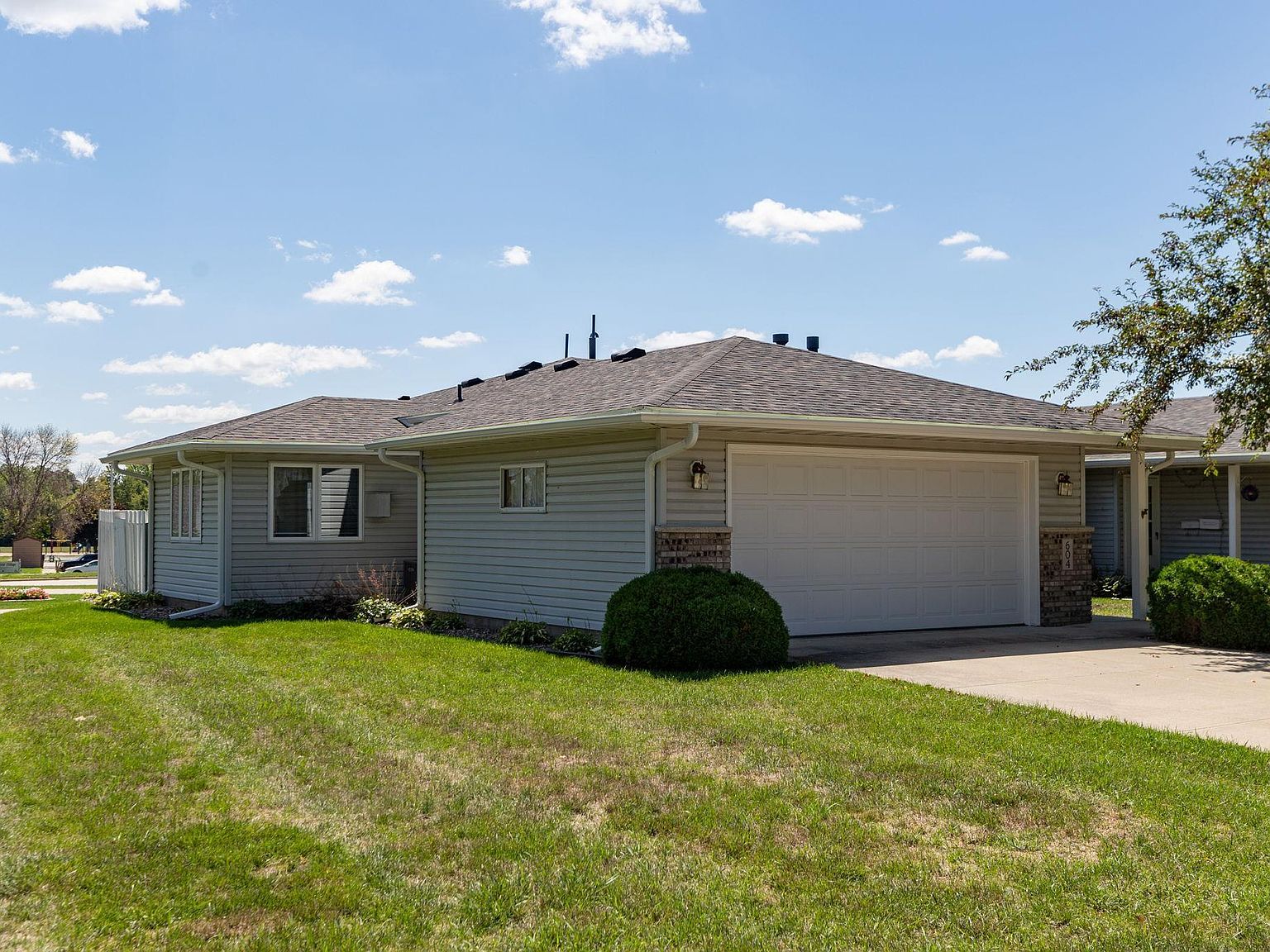 604 2nd St SW, Kasson, MN 55944 Zillow