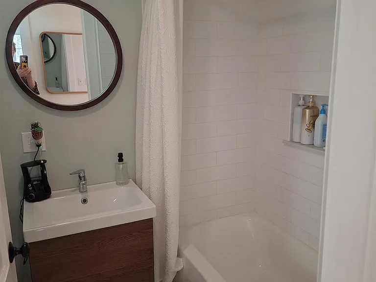 103 Wentworth Rd — Photo 10