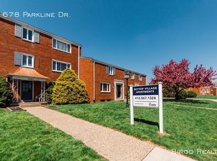 1678 Parkline Dr, Pittsburgh, PA 15227