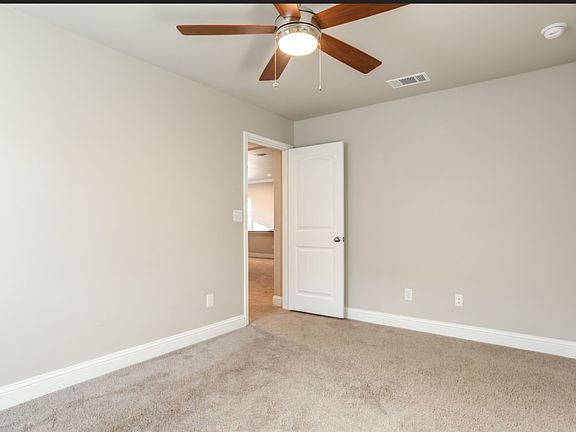 5th image of 9808 Urbana Ave