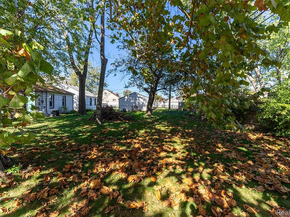 13325 Helen St, photo 23