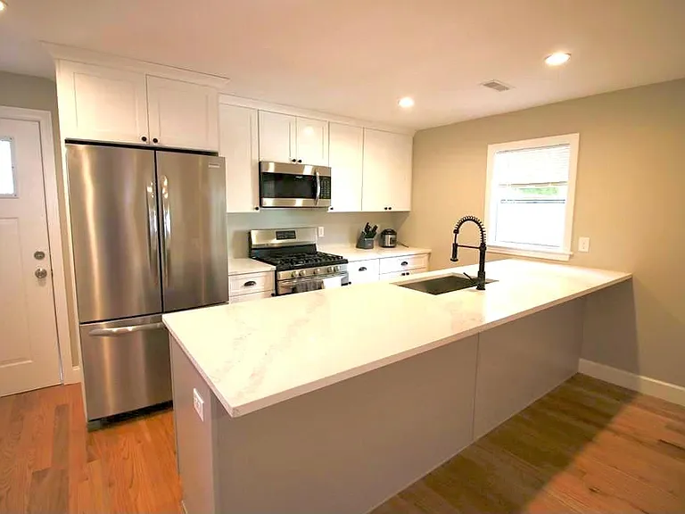 297 Bainbridge St — Photo 1