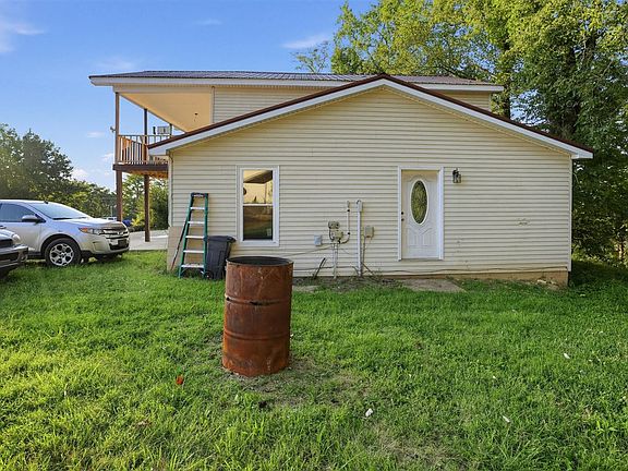 2nd image of 1564 Miller Rd