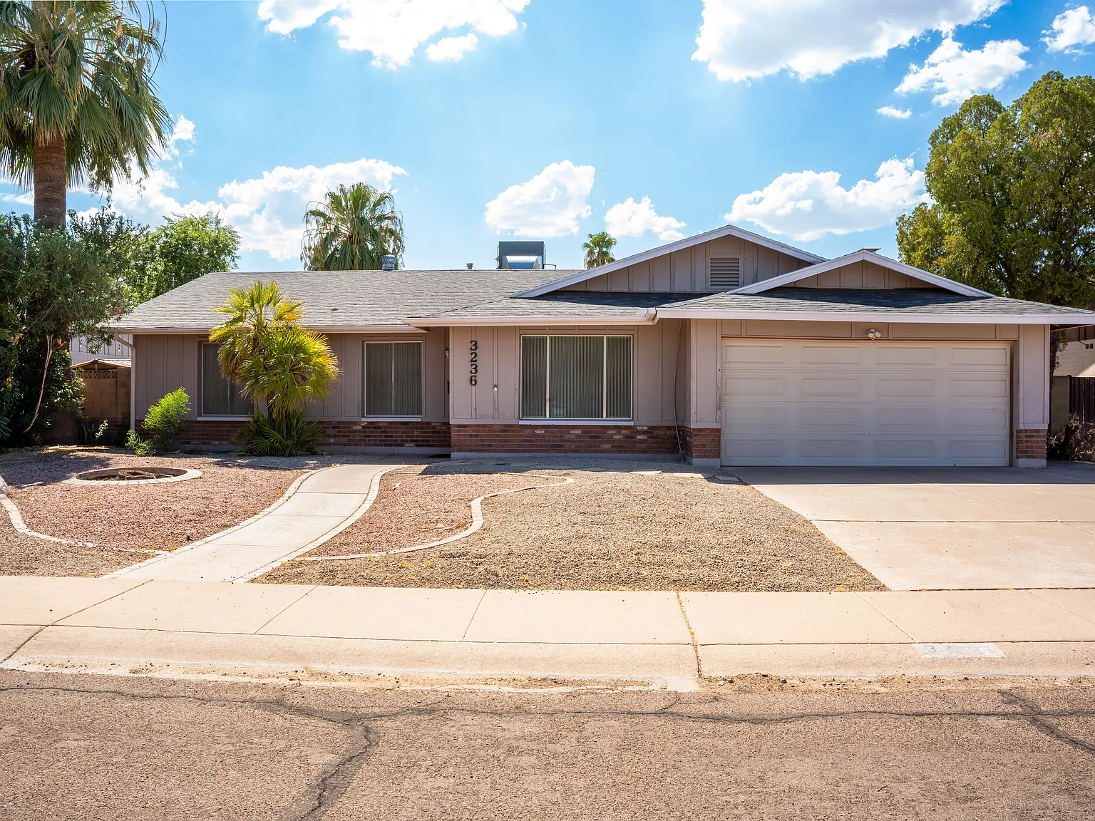 4 bed, 1669 sqft, $2,700 — Photo 1