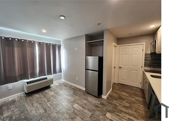 1315 Morena Blvd #22 — Photo 15