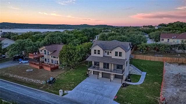 1st image of 735 Deckhouse Dr