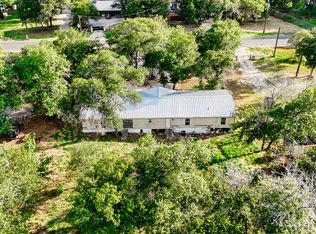 4323 New Mathis Rd, Elmendorf, TX 78112