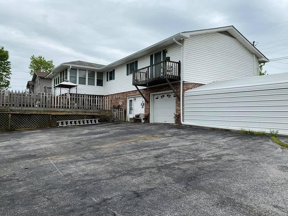 2nd image of 127 Grandview Rd