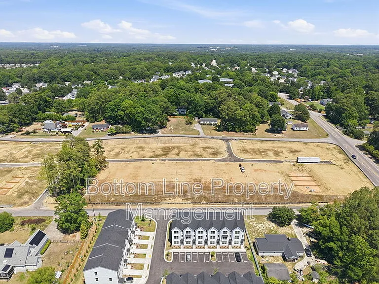 2308 Oakwood Meadows Ct — Photo 10