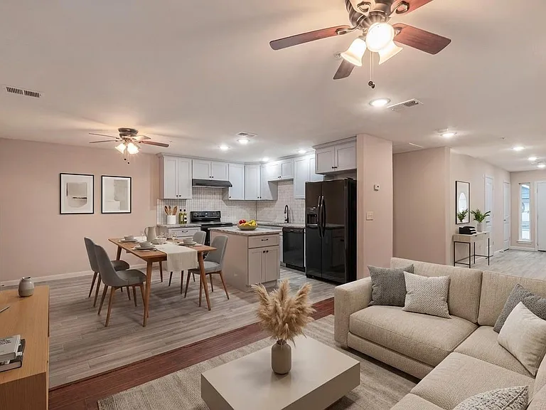 22262 Adams St #9 — Photo 9