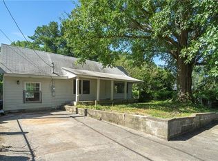 2144 Park Ter, College Park, GA 30337
