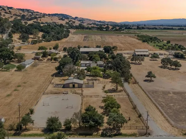3540 Godfrey Ave, Gilroy, CA 95020