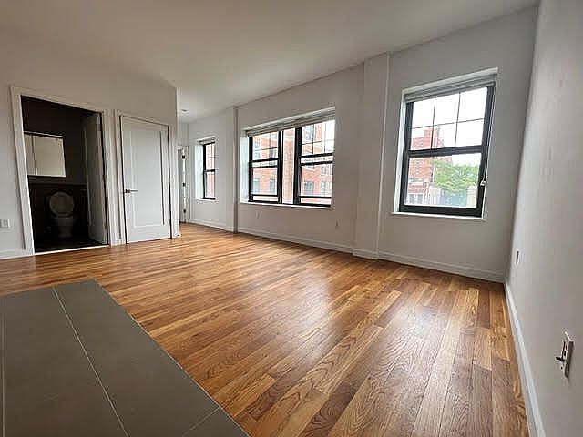 1st image of 123 Parkside Ave #2B