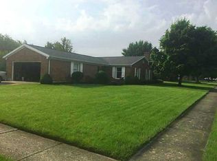 910 Laurel Dr, Saint Marys, OH 45885
