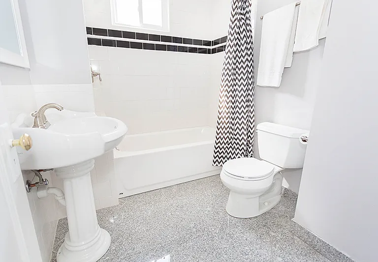 29 N Park Ave #2 — Photo 6