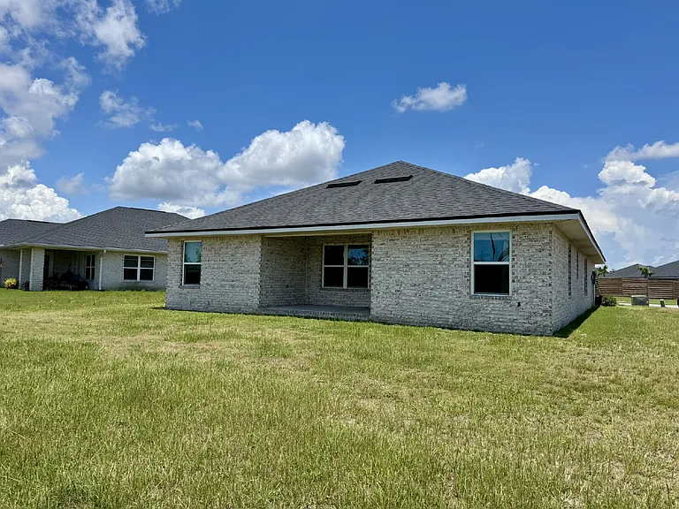 3851 Redbud Way — Photo 16