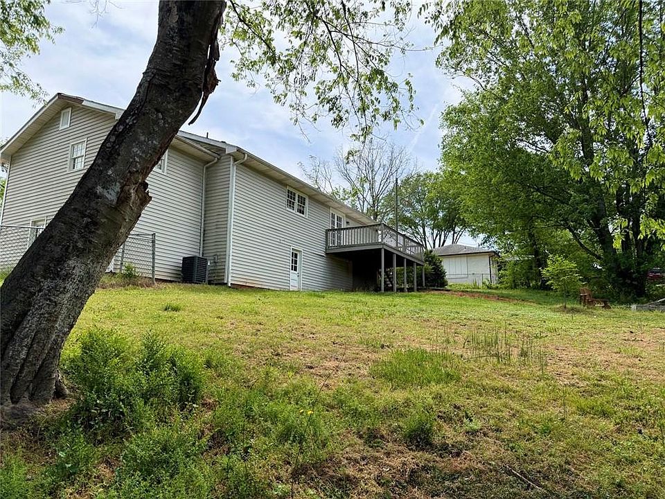 2nd image of 3386 Trickum Rd