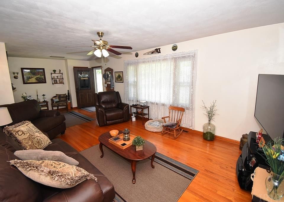 313 S Clinton St, Mulberry, IN 46058 Zillow