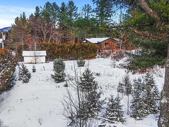 5th image of 154 Old Military Rd