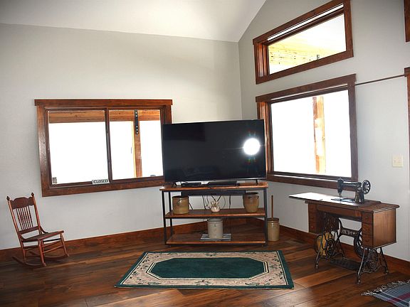 5th image of 3 Grand Cedars Rd