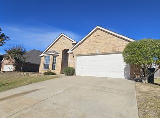 4017 Chinaberry Dr, Garland, TX 75043