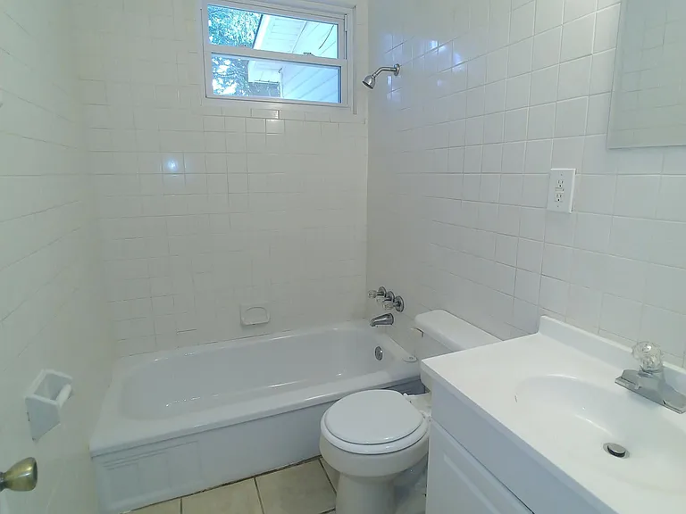 7 Glenwood Ln — Photo 6