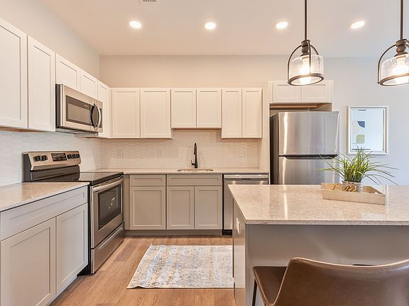 3rd image of 279 Willard St #303
