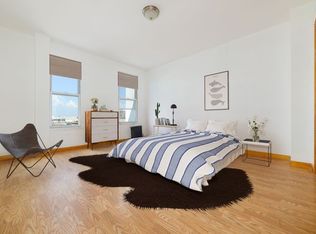 996 4th Ave #3R, Brooklyn, NY 11232